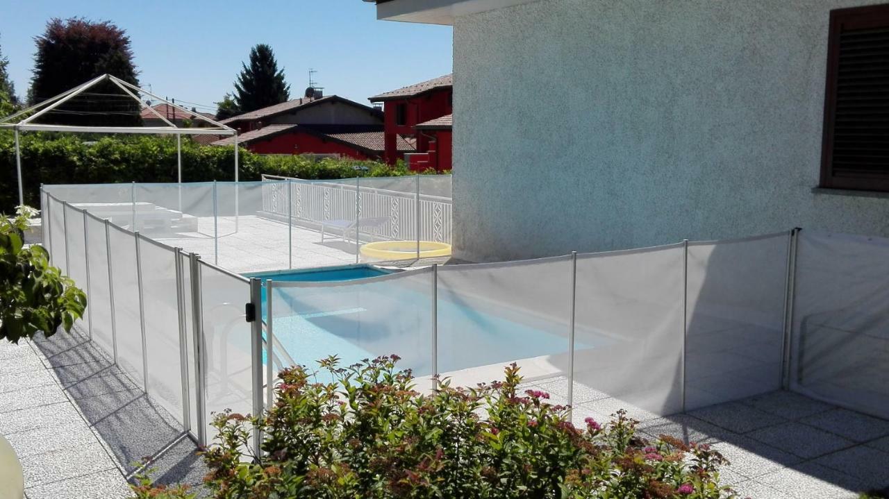 B&B Villa Monterosa Con Piscina Castronno Exterior photo